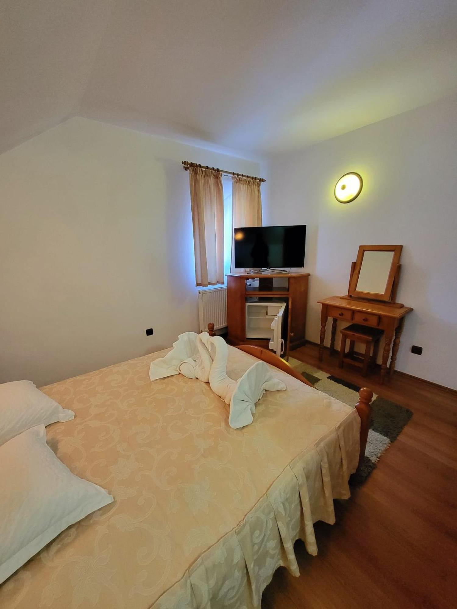 Pensiunea Gianina Arieşeni Exterior foto